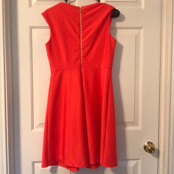 Dress - Picture 2 of 4